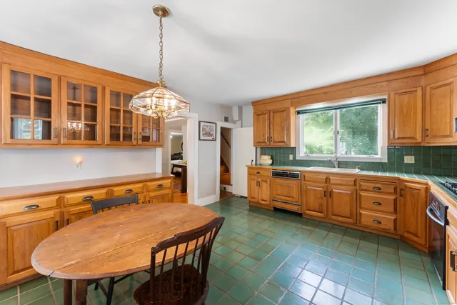 $515,000 | 393 North Canterbury Road, Canterbury, CT 06331