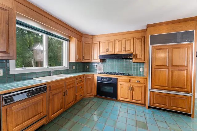 $515,000 | 393 North Canterbury Road, Canterbury, CT 06331