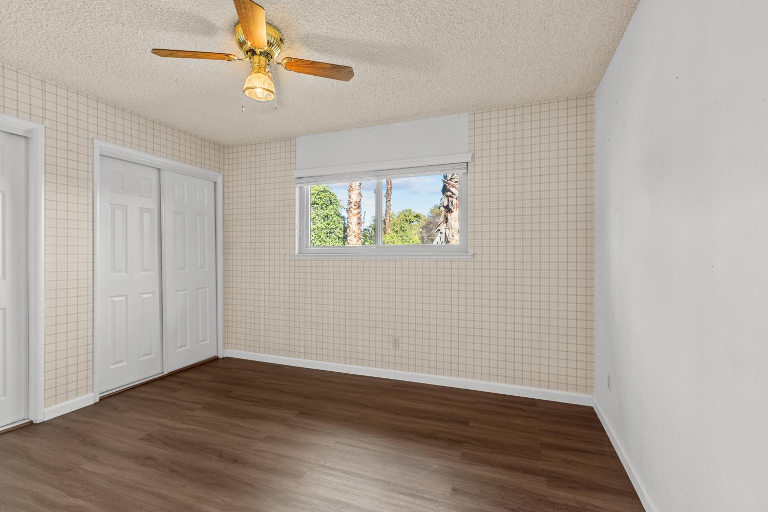 6439 Rolling Way Carmichael, CA 95608 - Photo 18 of 49