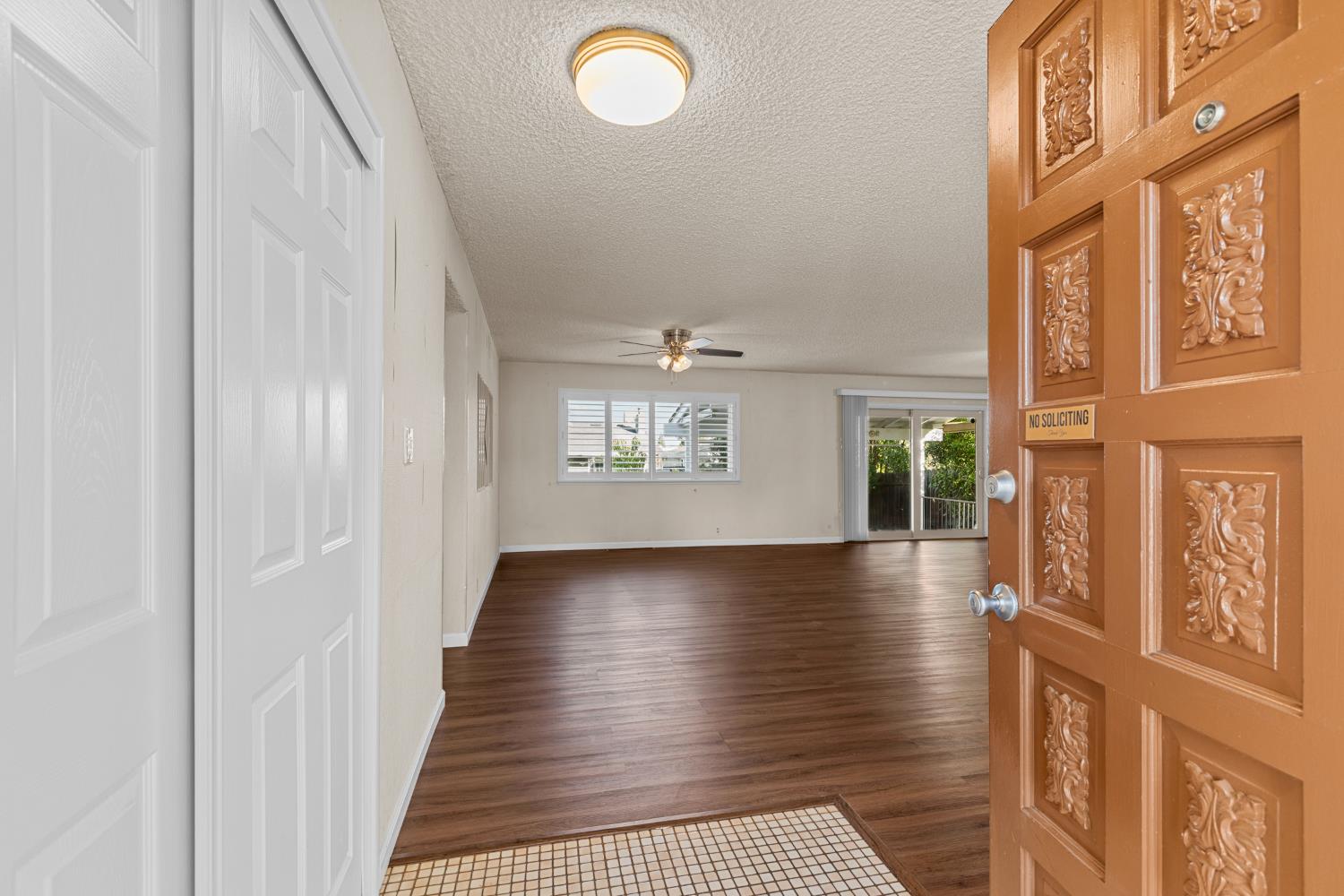 6439 Rolling Way Carmichael, CA 95608 - Photo 2 of 49