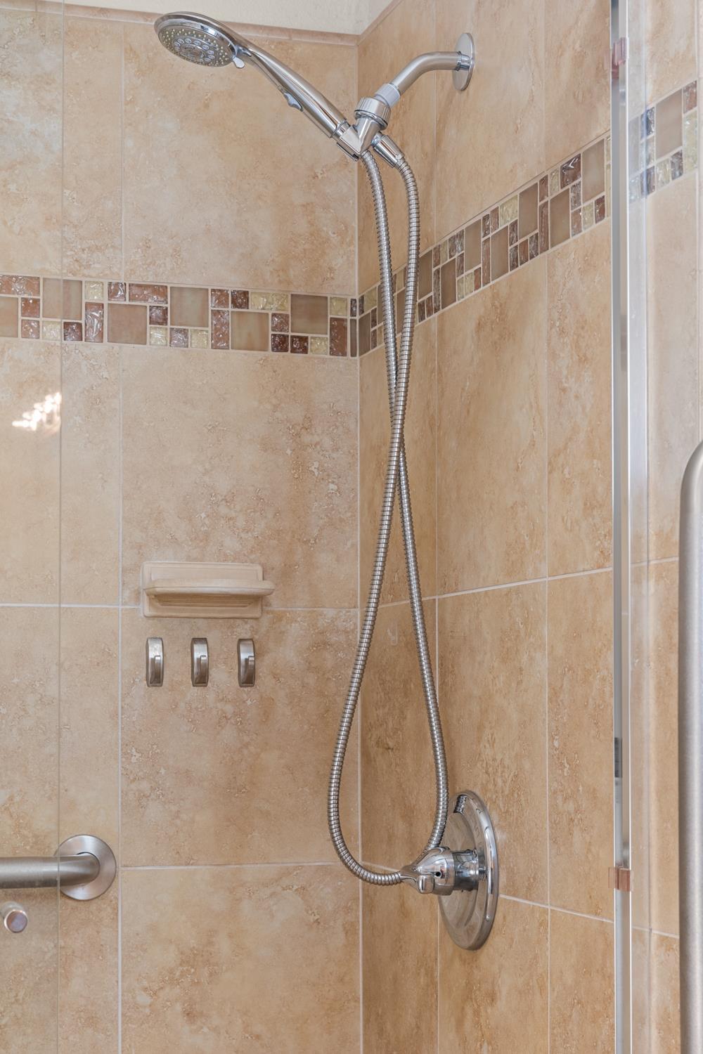 6439 Rolling Way Carmichael, CA 95608 - Photo 31 of 49