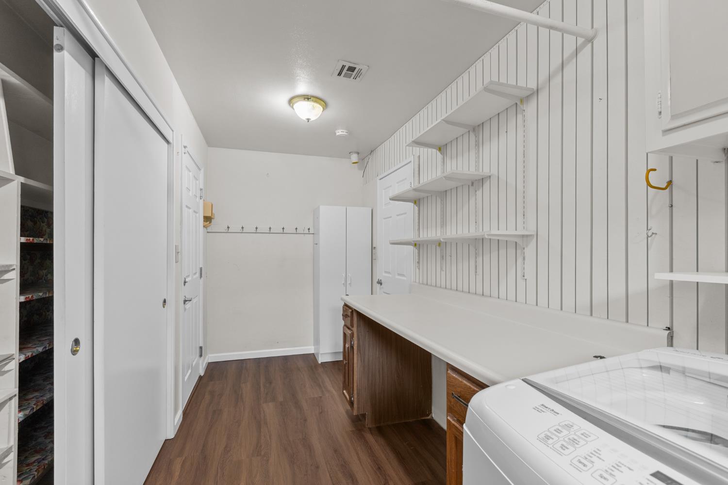 6439 Rolling Way Carmichael, CA 95608 - Photo 33 of 49