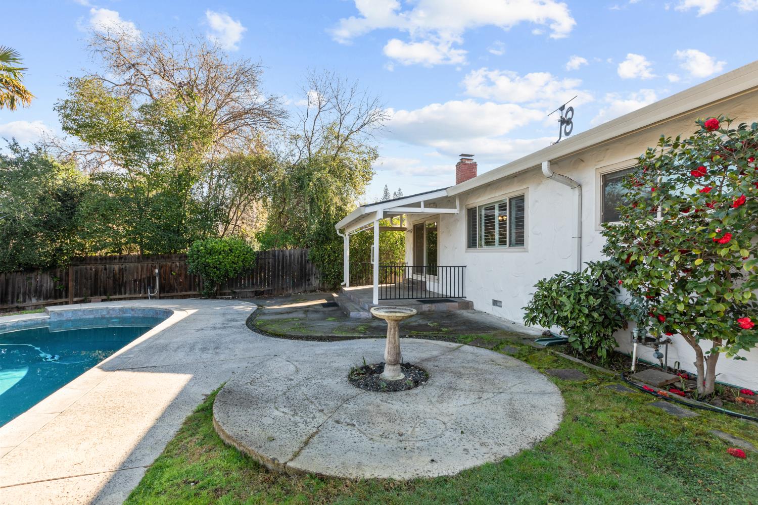 6439 Rolling Way Carmichael, CA 95608 - Photo 38 of 49