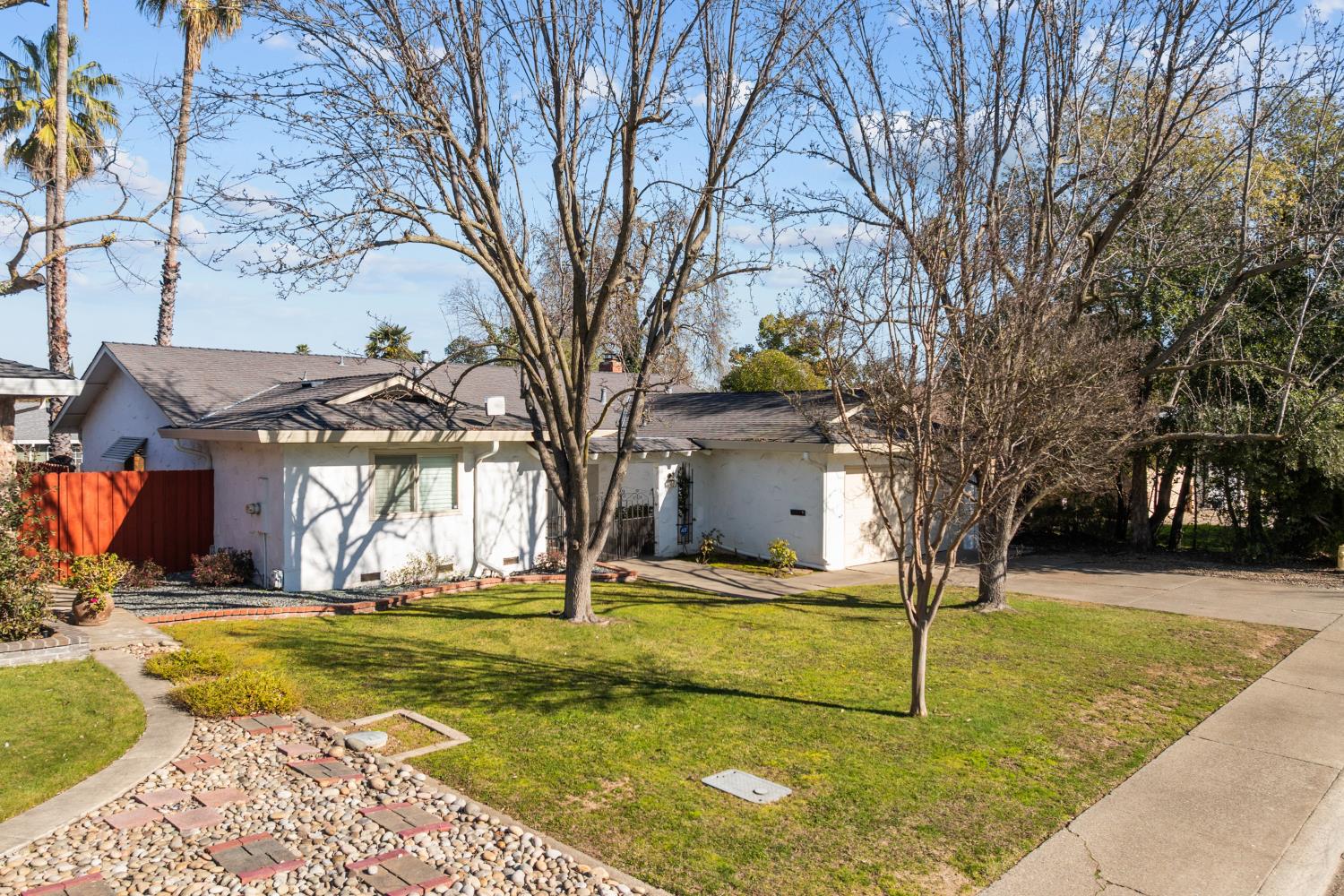 6439 Rolling Way Carmichael, CA 95608 - Photo 44 of 49