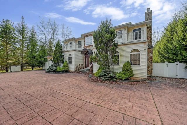 $869,000 | 31 Vista Drive, Albrightsville, PA 18210