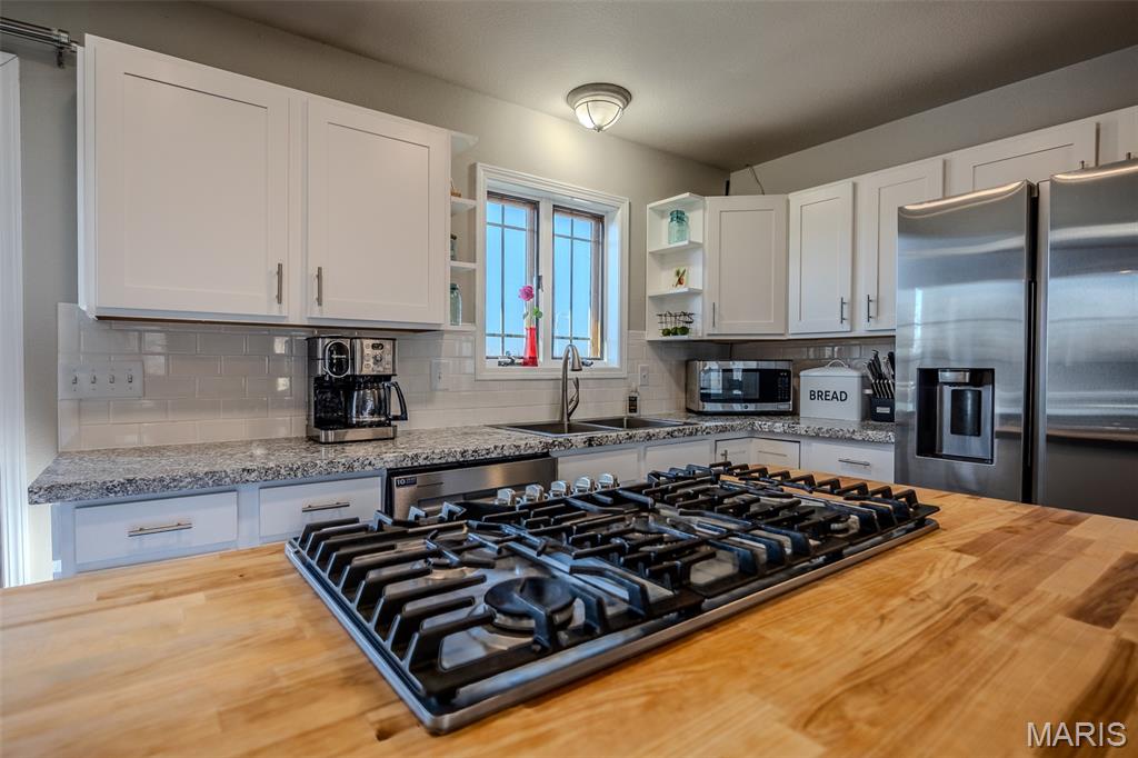 271 Pleasant Knoll Road Stoutland, MO 65567 - Photo 21 of 95