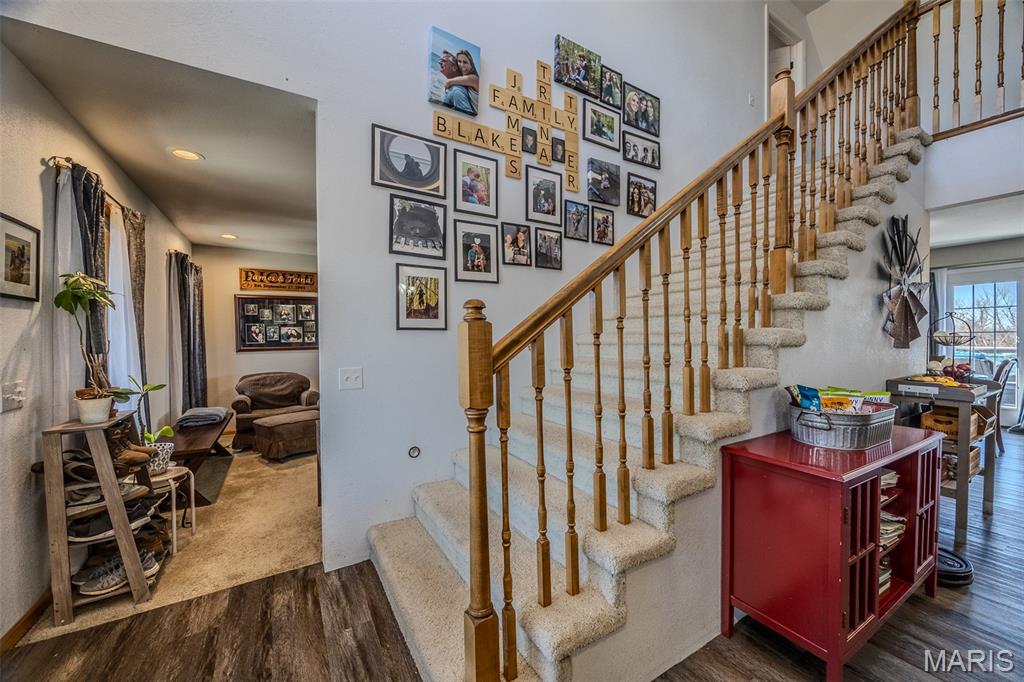 271 Pleasant Knoll Road Stoutland, MO 65567 - Photo 36 of 95