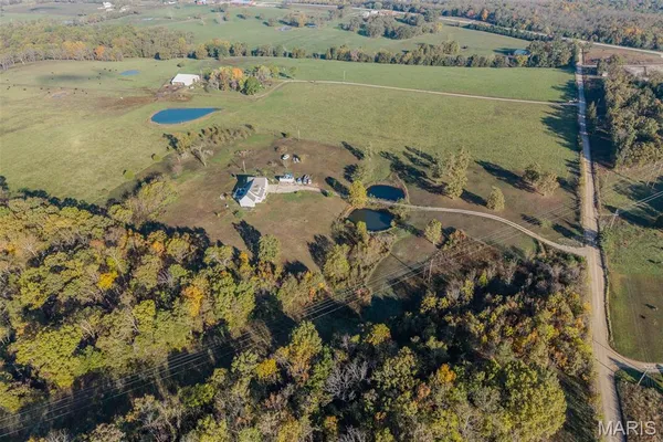 $589,000 | 271 Pleasant Knoll Road, Stoutland, MO 65567