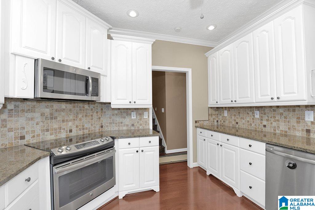 293 Wynlake Drive Alabaster, AL 35007 - Photo 11 of 40