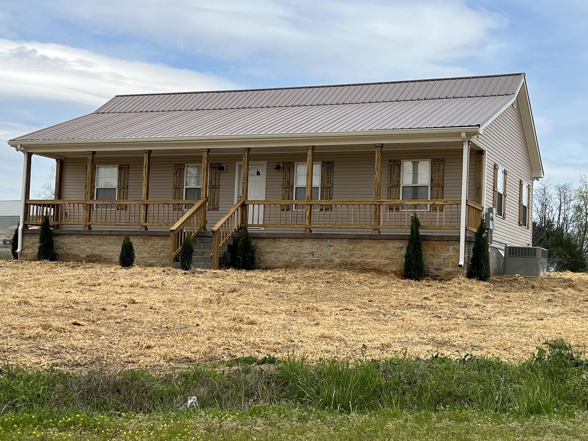 2363 Willette Road Red Boiling Springs, TN 37150 - Photo 1 of 10 a view of a house with snow on the wall