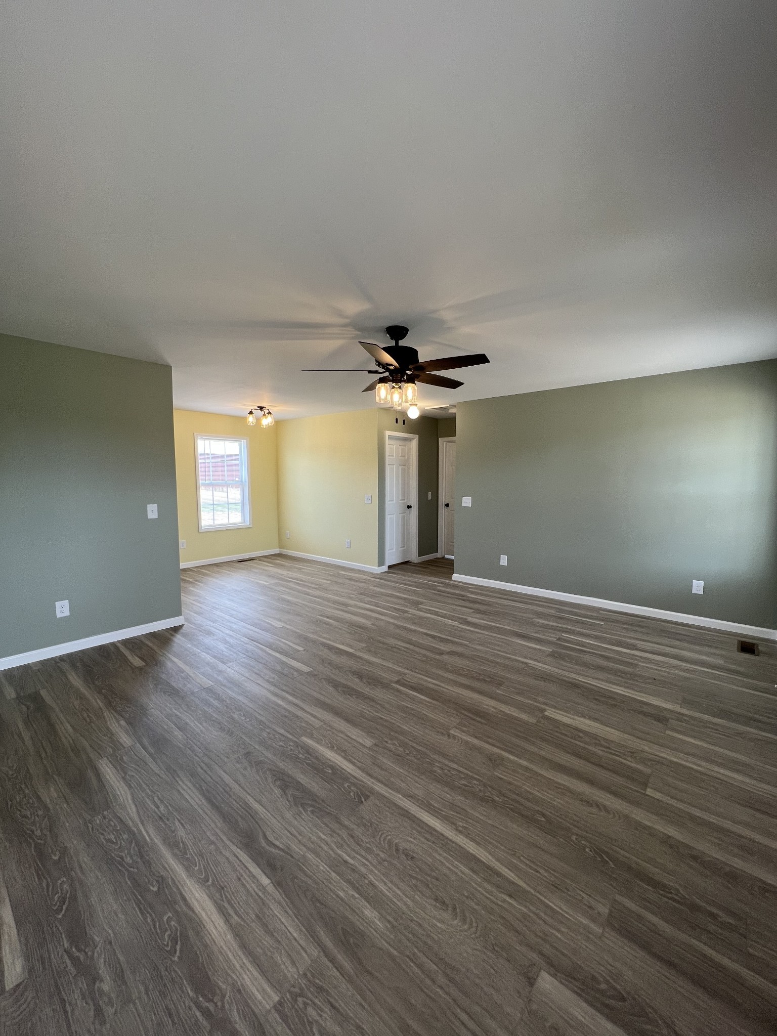 2363 Willette Road Red Boiling Springs, TN 37150 - Photo 2 of 10 a view of empty room with wooden floor