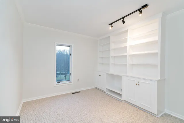 $315,000 | 2331 Old Court Road, Unit 201, Pikesville, MD 21208