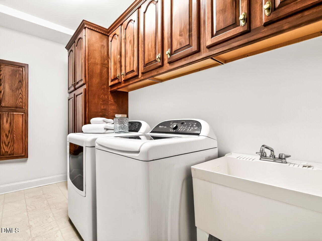 5405 Carbonton Road Sanford, NC 27330 - Photo 24 of 67 023-1280x960-laundry-room