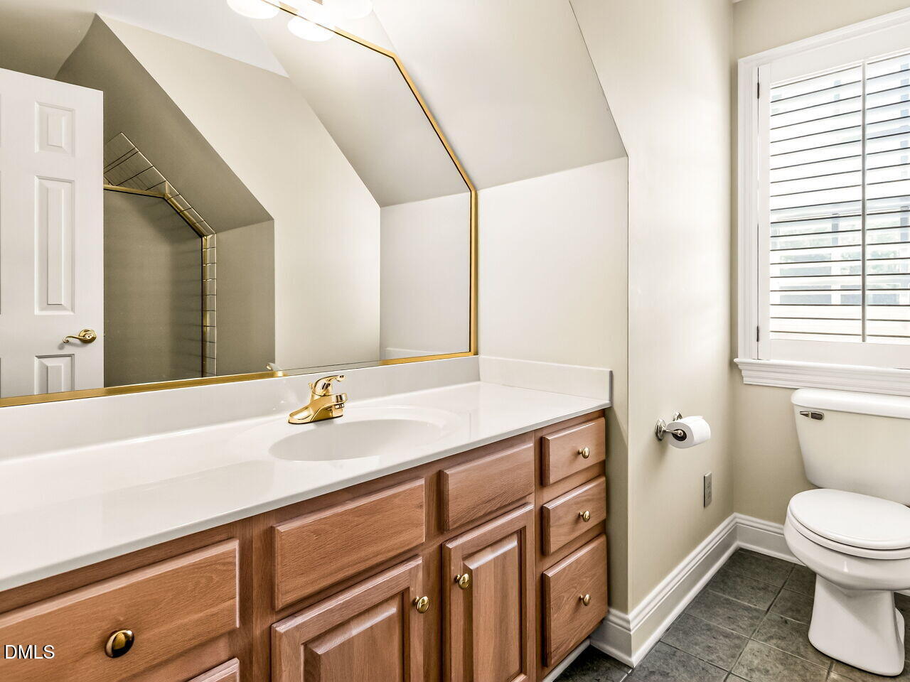 5405 Carbonton Road Sanford, NC 27330 - Photo 33 of 67 032-1280x960-bathroom