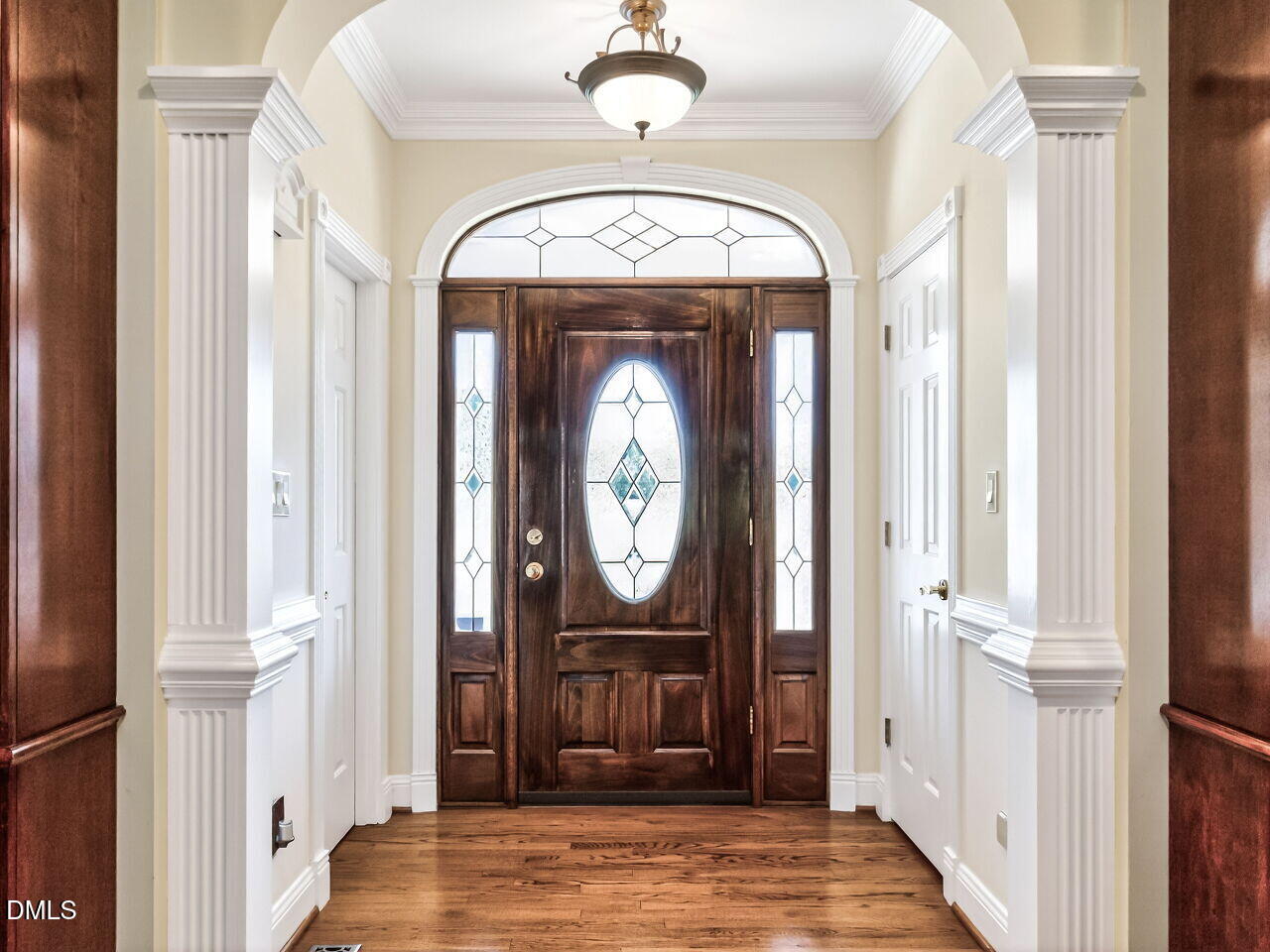 5405 Carbonton Road Sanford, NC 27330 - Photo 5 of 67 004-1280x960-foyer