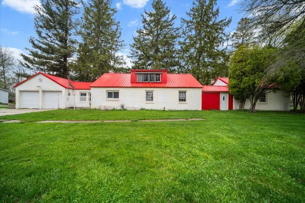 $349,900 | 5599 Howard City Edmore Road, Vestaburg, MI 48891