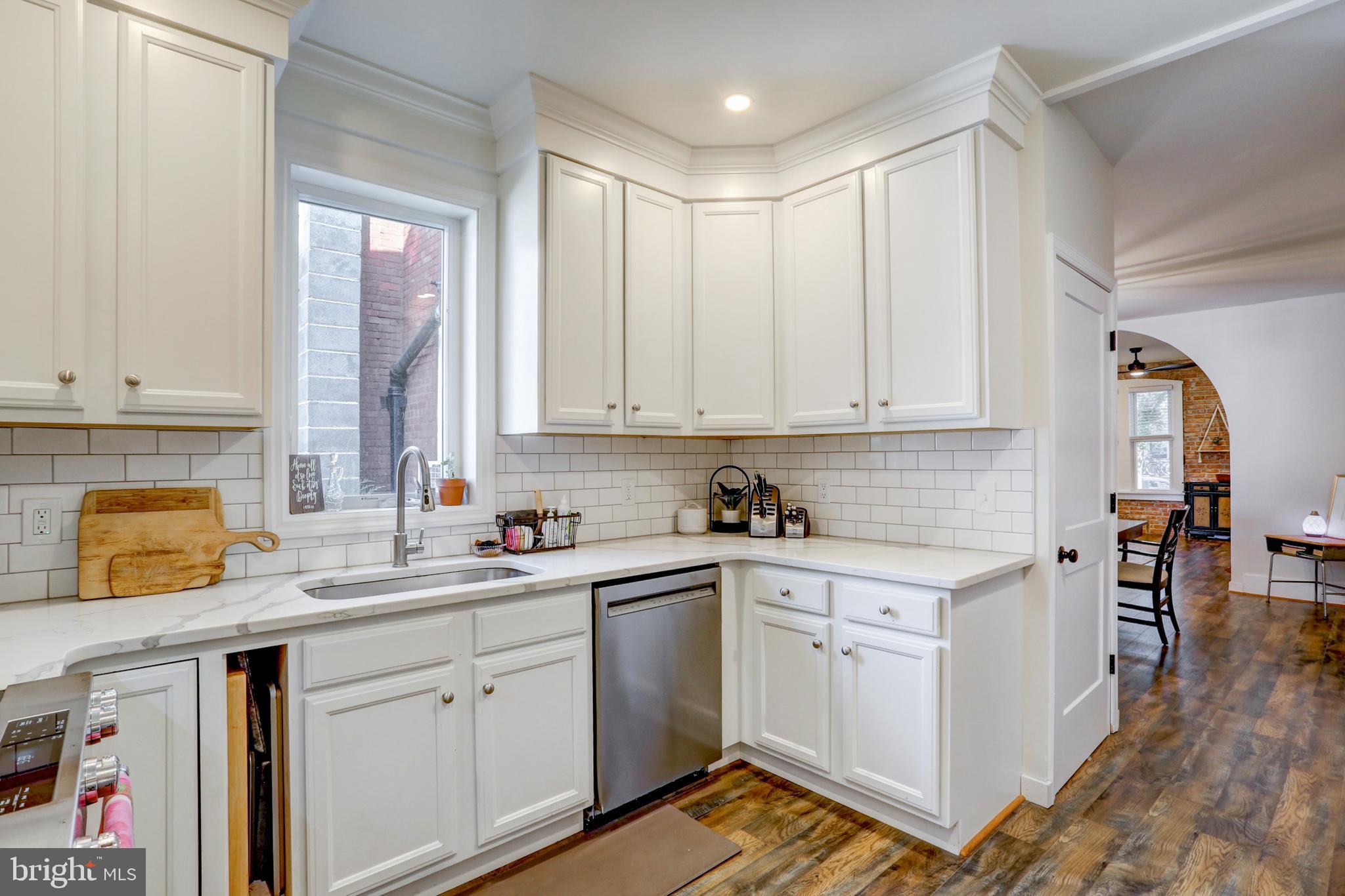 52 East Center Street Lititz, PA 17543 - Photo 16 of 41
