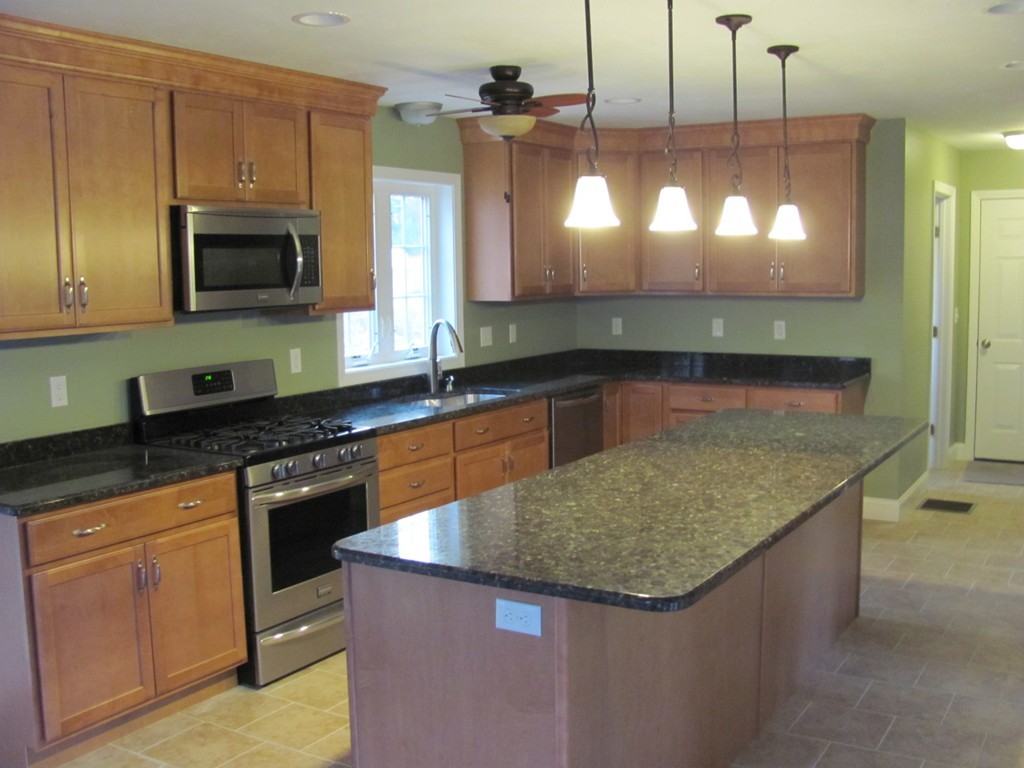 7 Cooperage Way Townsend, MA 01469 - Photo 2 of 14 Gallery Image 2