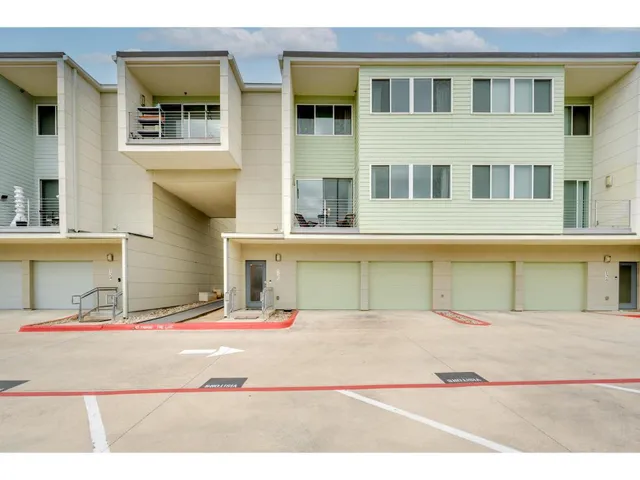 $359,000 | 604 North Bluff Drive, Unit 125, Austin, TX 78745