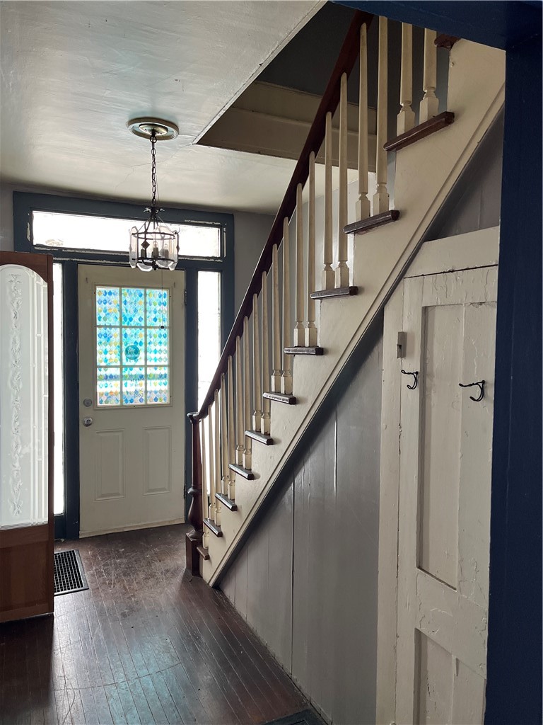 42 Seminary Street Auburn, NY 13021 - Photo 9 of 15 Gallery Image 9