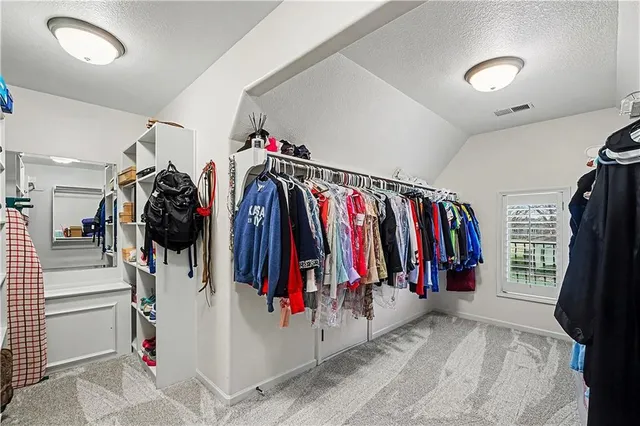 $825,000 | 10200 North Wabash Avenue, Kansas City, MO 64155