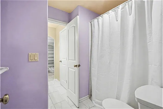 $825,000 | 10200 North Wabash Avenue, Kansas City, MO 64155