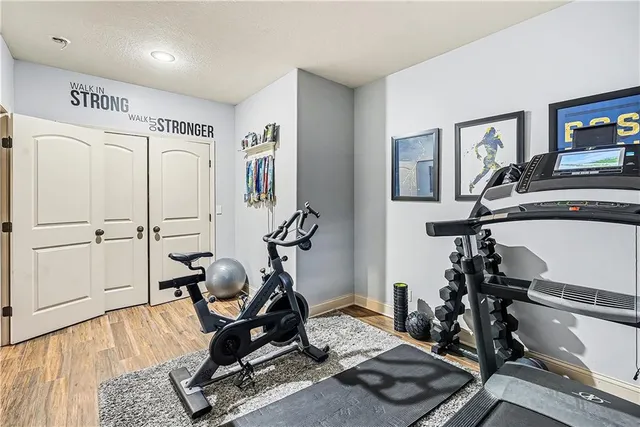 $825,000 | 10200 North Wabash Avenue, Kansas City, MO 64155