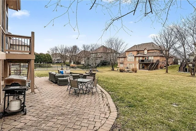 $825,000 | 10200 North Wabash Avenue, Kansas City, MO 64155