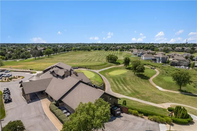 $825,000 | 10200 North Wabash Avenue, Kansas City, MO 64155