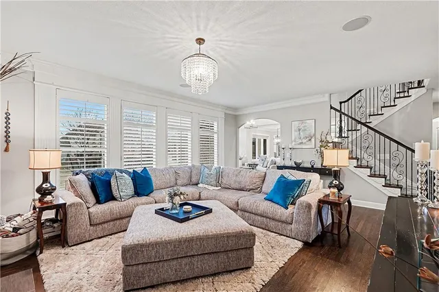 $825,000 | 10200 North Wabash Avenue, Kansas City, MO 64155