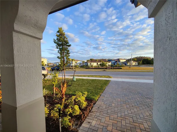$2,550 | 5871 Cassidy Lane, Immokalee, FL 34142