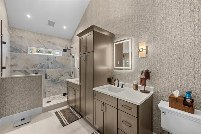 $798,000 | 7 Nipmuck Drive, Webster, MA 01570