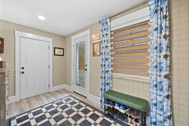 $798,000 | 7 Nipmuck Drive, Webster, MA 01570