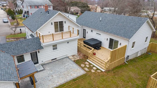 $798,000 | 7 Nipmuck Drive, Webster, MA 01570