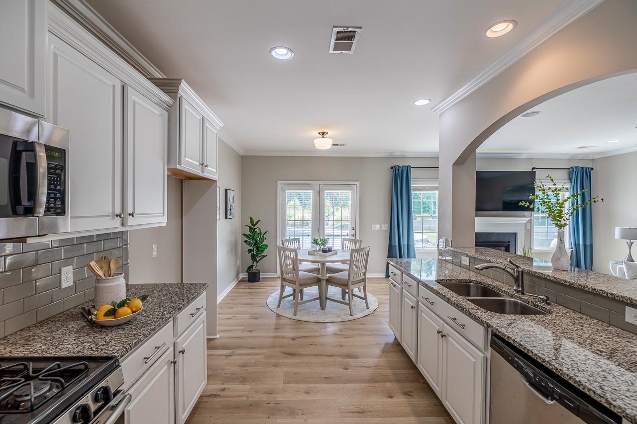 352 Avendell Drive Easley, SC 29642 - Photo 17 of 41