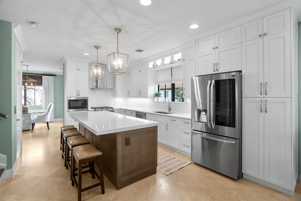 72 Northwest Chaucer Lane Boca Raton, FL 33432 - Photo 3 of 60