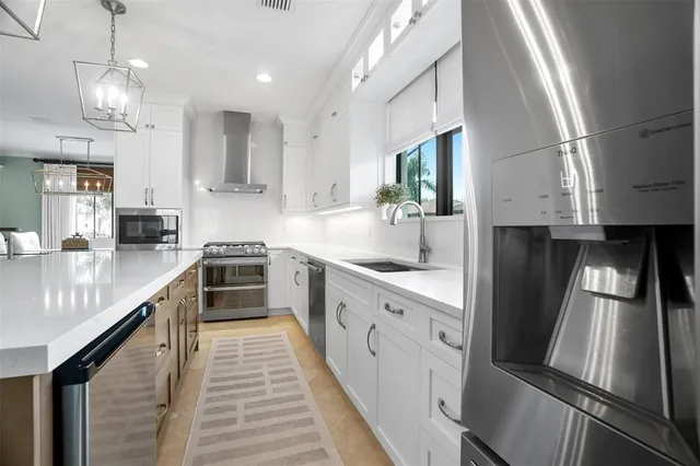 $1,195,000 | 72 Northwest Chaucer Lane, Boca Raton, FL 33432