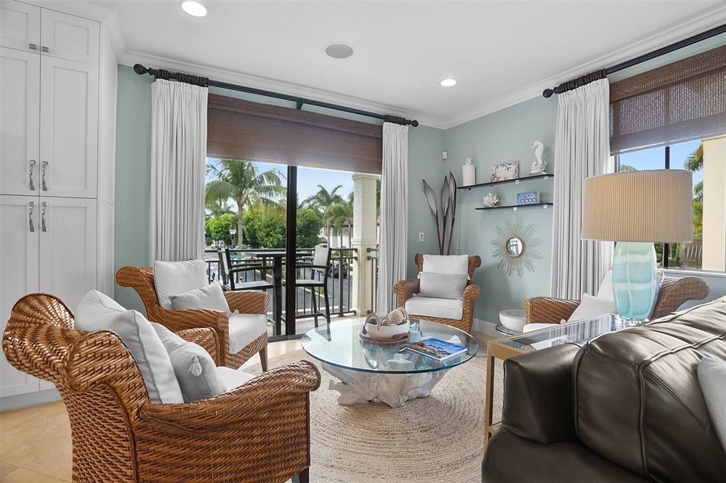 72 Northwest Chaucer Lane Boca Raton, FL 33432 - Photo 6 of 60