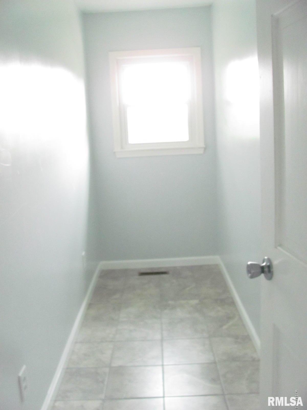 10579 Hickory Ridge Road Murphysboro, IL 62966 - Photo 18 of 29 Gallery Image 18