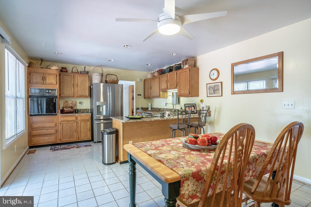 10424 Settle School Road Rixeyville, VA 22737 - Photo 20 of 53 Kitchen with dining area