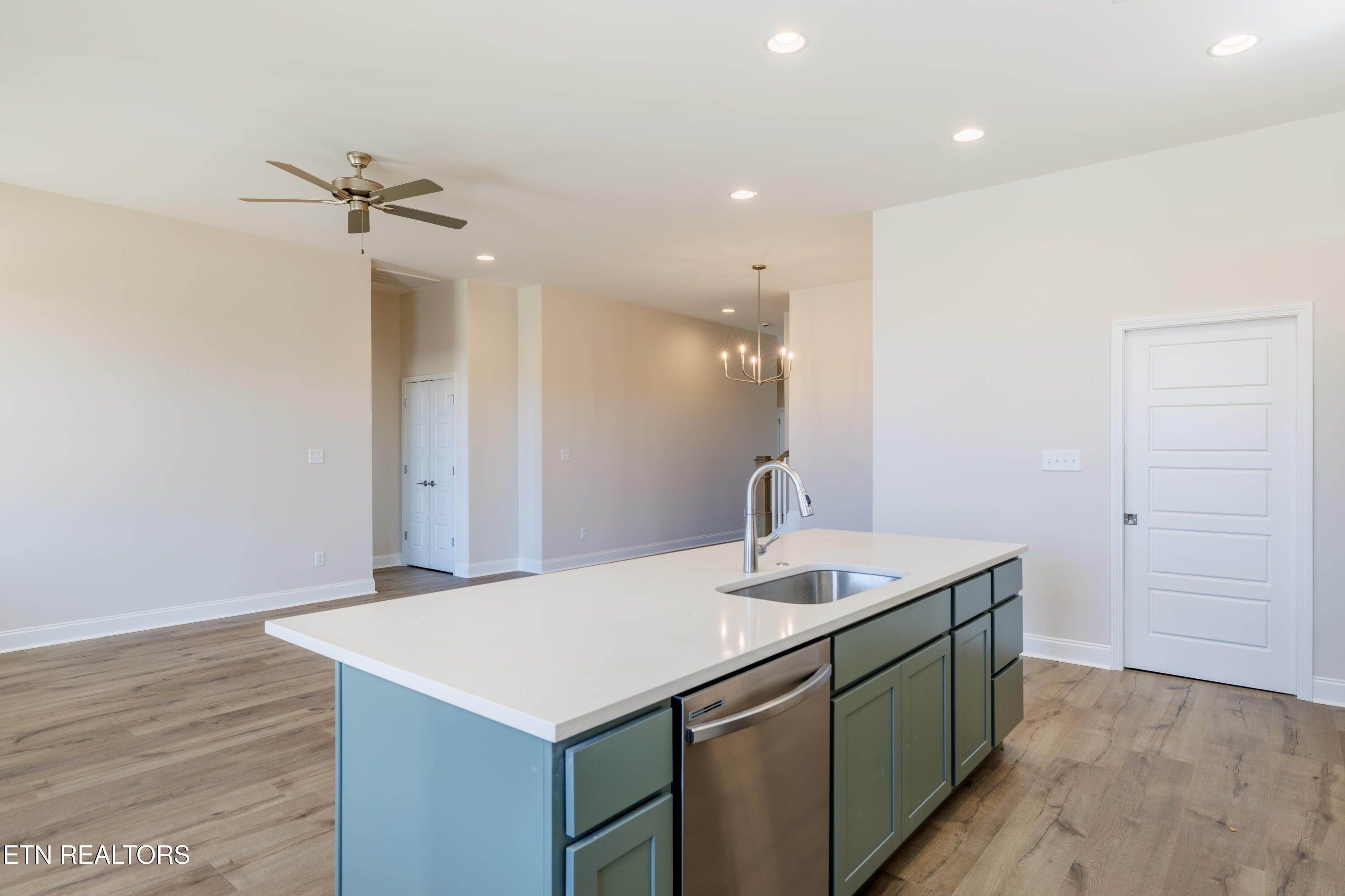 2545 Maroon Bells Road Knoxville, TN 37932 - Photo 14 of 42 HHV91-Spruce-32