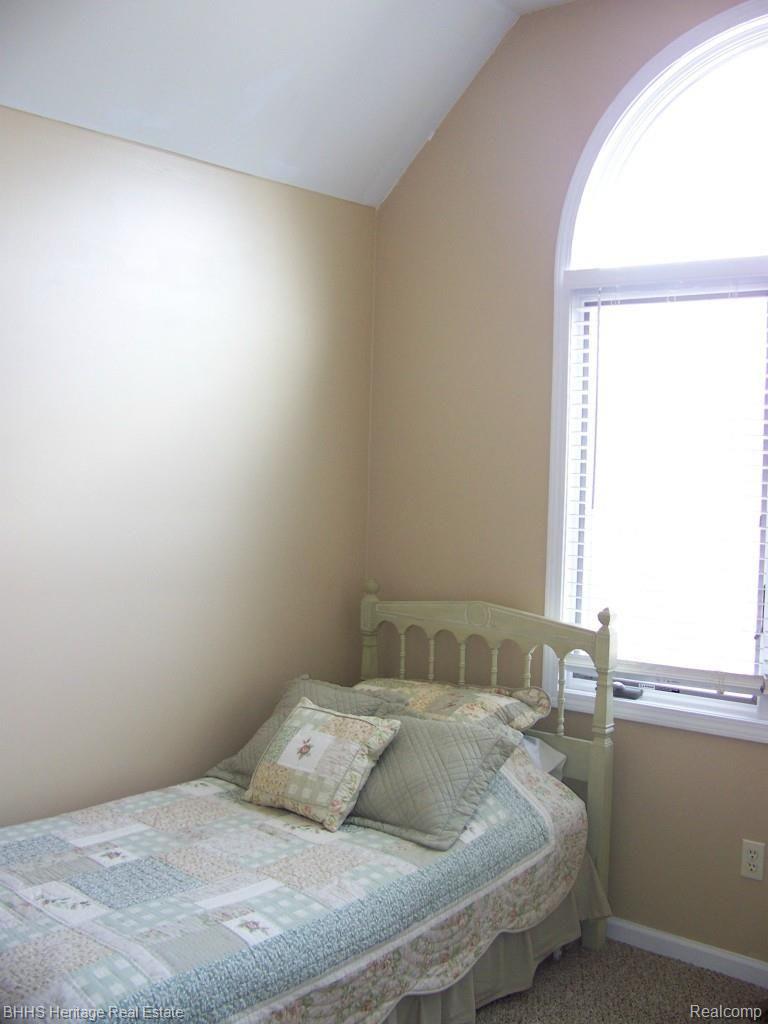 6599 Robb Road Fowlerville, MI 48836 - Photo 14 of 39 Bedroom 4