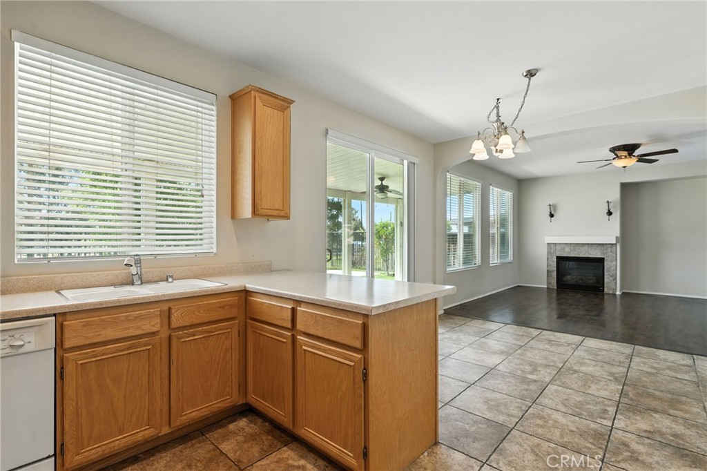 33349 Wallace Way Yucaipa, CA 92399 - Photo 16 of 36