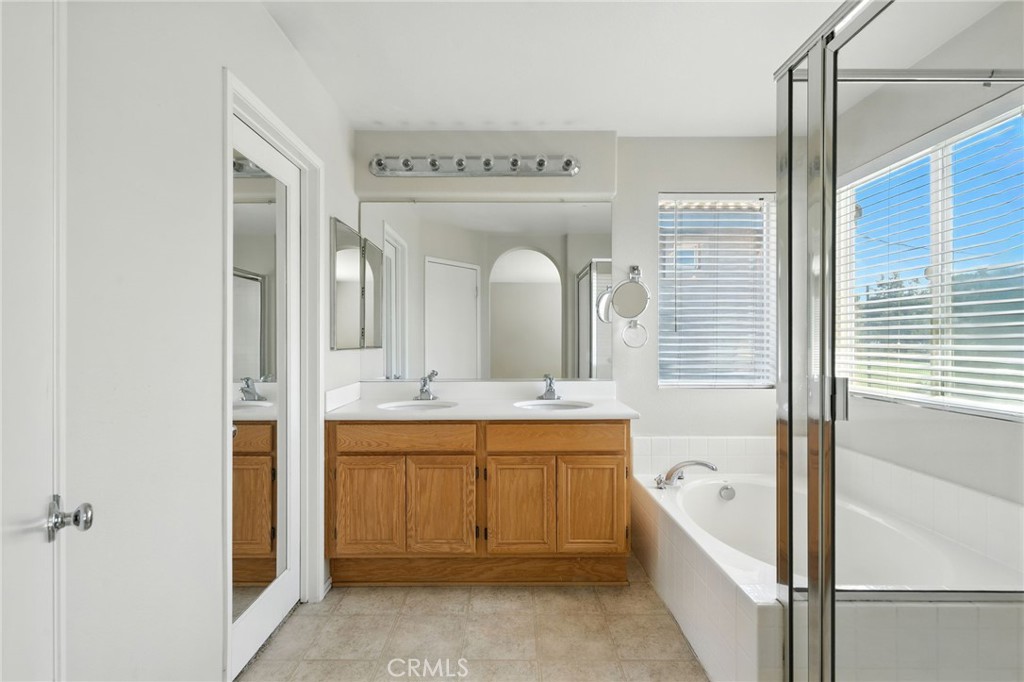 33349 Wallace Way Yucaipa, CA 92399 - Photo 22 of 36