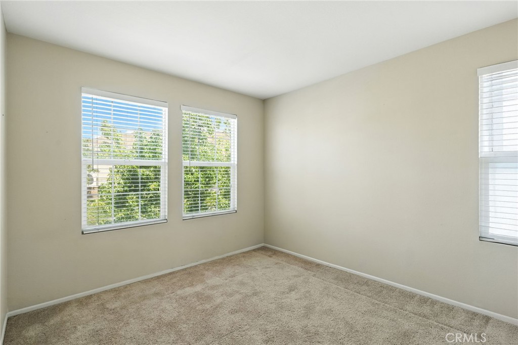 33349 Wallace Way Yucaipa, CA 92399 - Photo 23 of 36