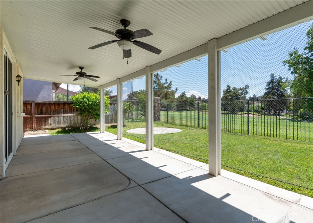 33349 Wallace Way Yucaipa, CA 92399 - Photo 33 of 36