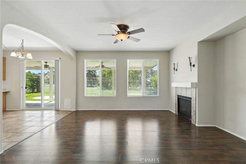 33349 Wallace Way Yucaipa, CA 92399 - Photo 5 of 36