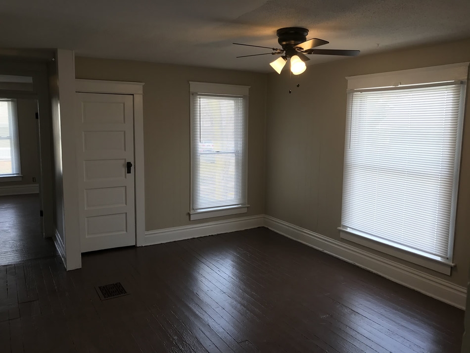 2411 Fox Avenue Fort Wayne, IN 46807 - Photo 10 of 34