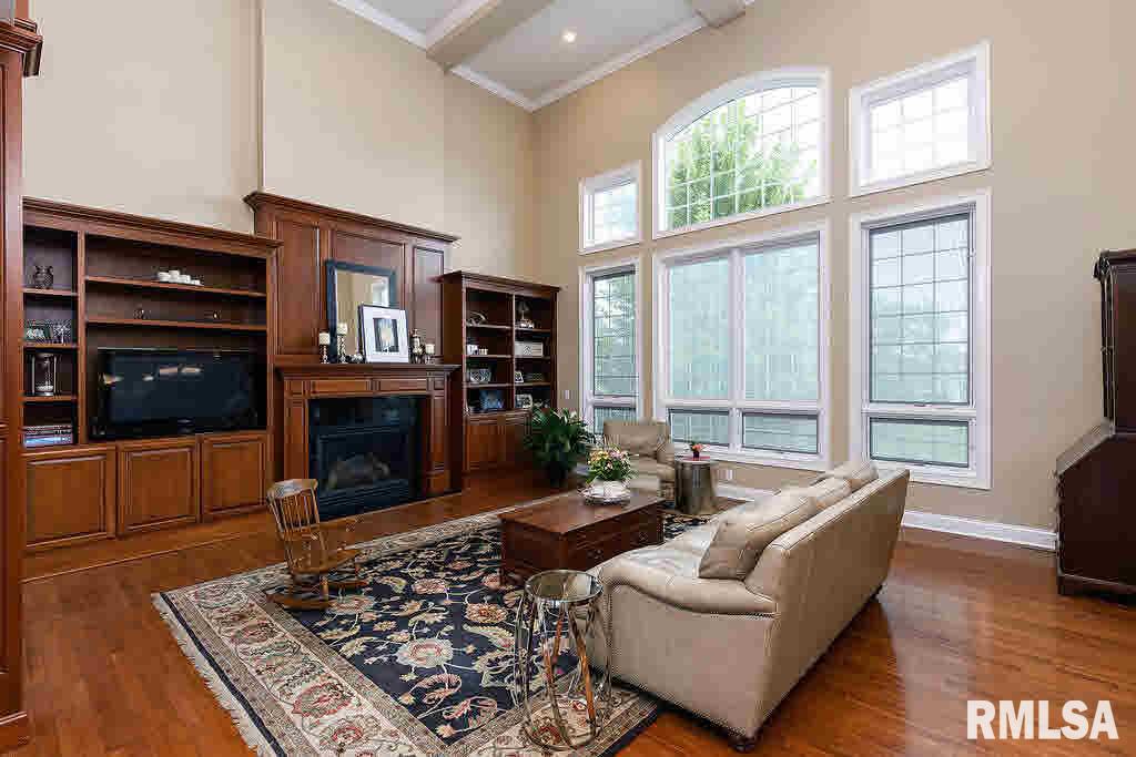 6285 Eagle Ridge Road Bettendorf, IA 52722 - Photo 4 of 24 Gallery Image 4