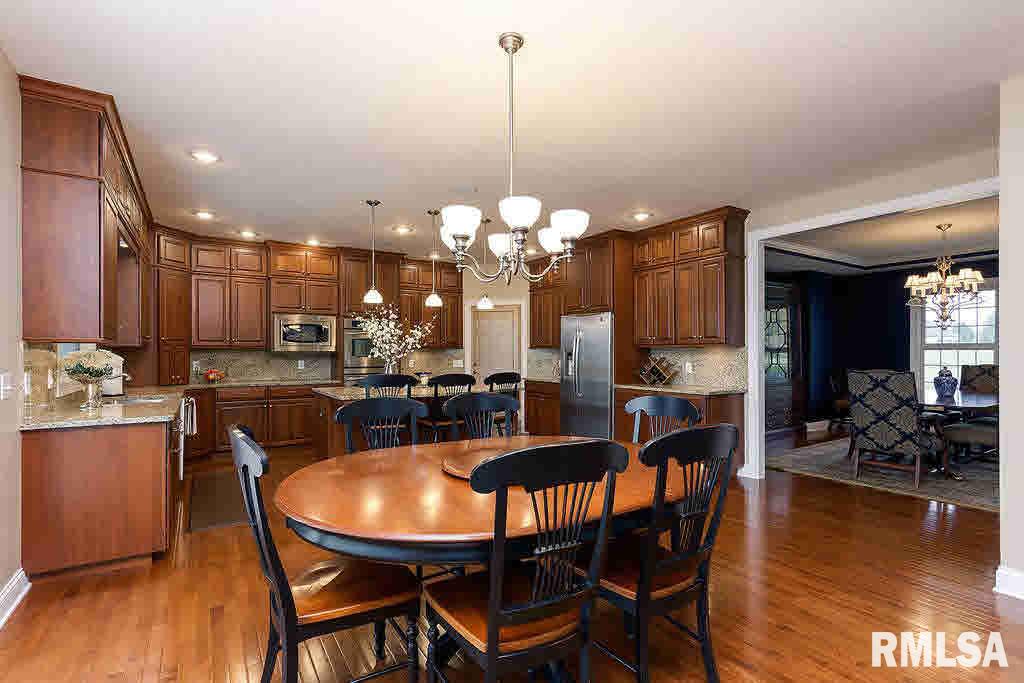 6285 Eagle Ridge Road Bettendorf, IA 52722 - Photo 7 of 24 Gallery Image 7